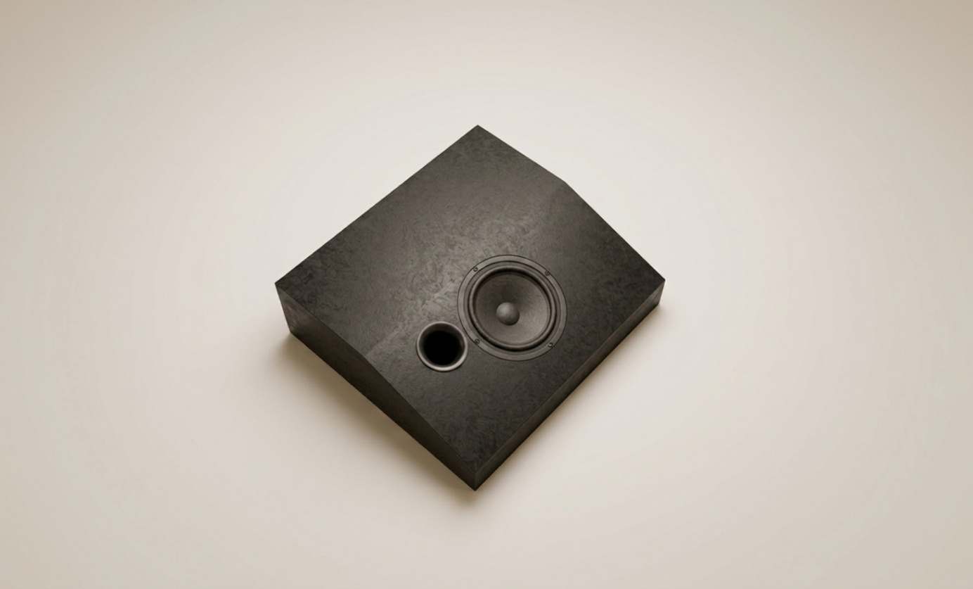Coax Wedge: Lautsprecher mit angewinkelter Schallwand